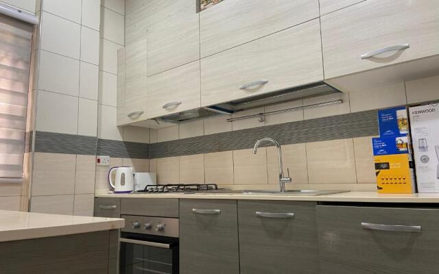 Queens View Apartment