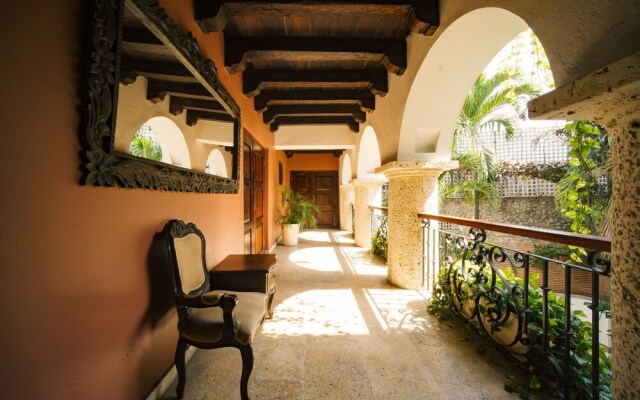 8Aps-4 Casa Antigua En El Centro Histori