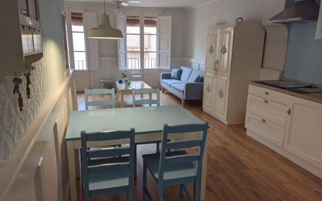 Reus, cosy apartment in the city's centre