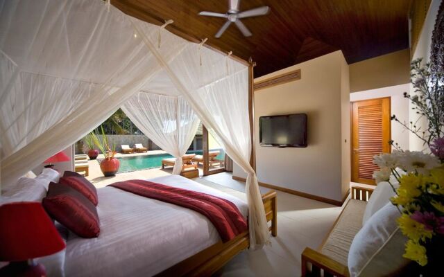 Samara Luxury Beachfront Villa