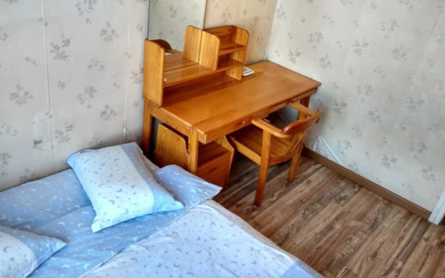 Apple Apartment