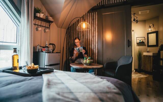 Twisted Lemon Restaurant & Boutique Inn