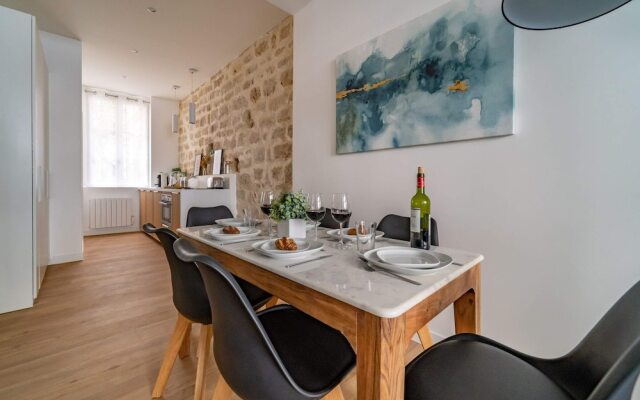 Beautiful 2-bedroom Apartment in South Pigalle