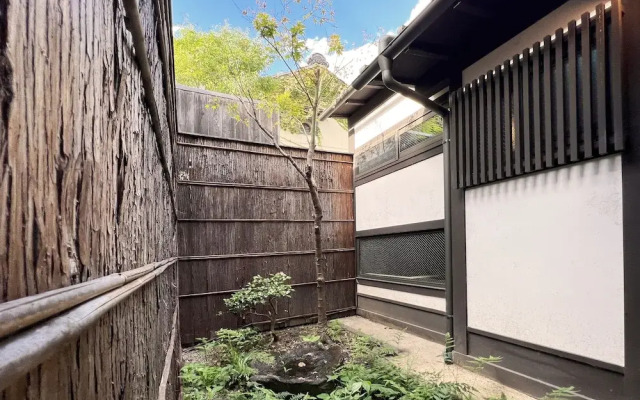 Rinn Shijo Machiya
