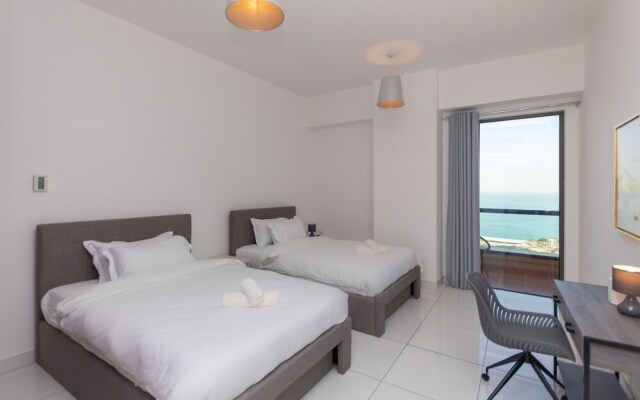 Incredible Stay at Spacious Jumeirah Beach Dubai