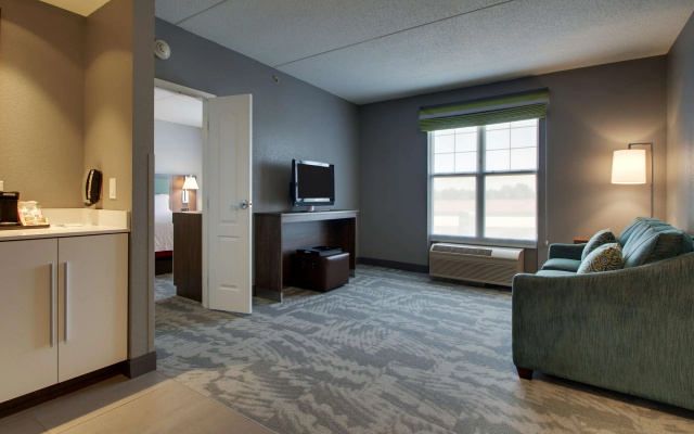 Hampton Inn & Suites Chicago/Aurora