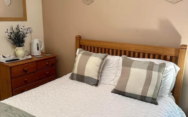 Courtyard Rooms - Studio - Double Bed - Wifi