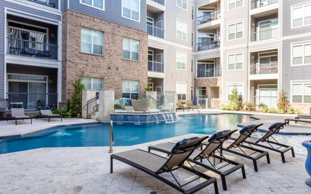 Locale at Sync Medical Center - Houston
