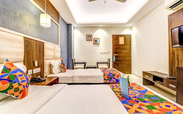 Hotel Solitaire by FabHotels