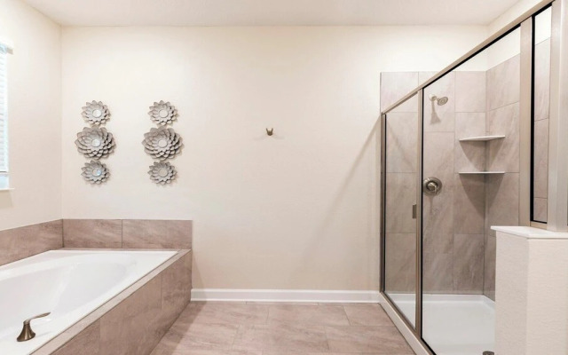 Storey Lake 10br Lakeview Home 4165