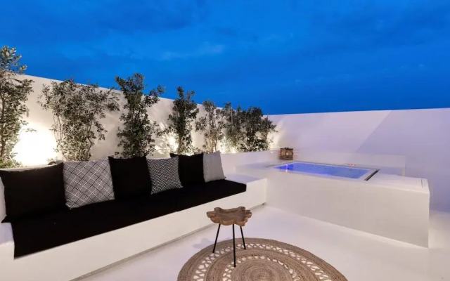 Luxury Key Mykonos 5 Bed Villa Black Royal II Psarou