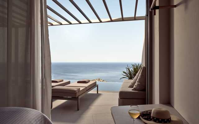 Yoma Cove Suites
