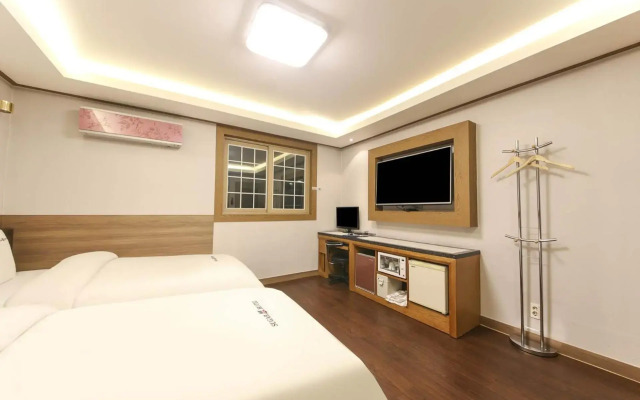 Sugar Hotel