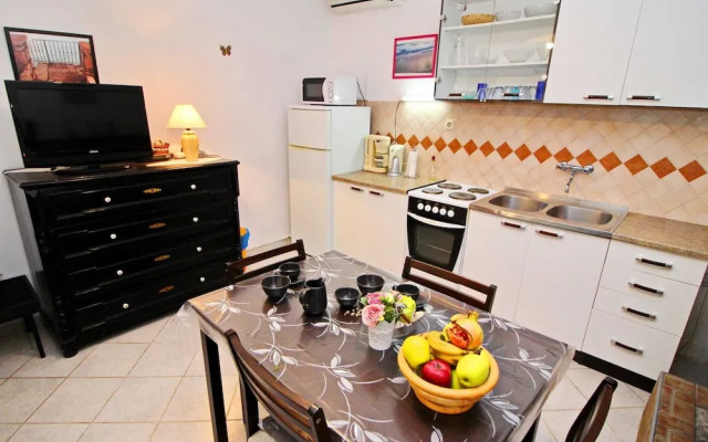 Apartments Sunset - One Bedroom Apartment With Terrace and Sea View