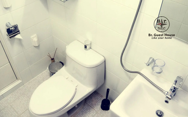 Br. Guesthouse Hongdae
