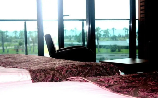 Апартаменты METRO CITY