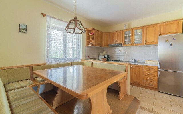 Amazing Home in Jezera With Wifi and 2 Bedrooms