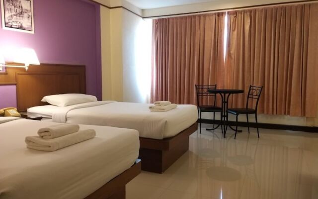 Songphanburi Hotel