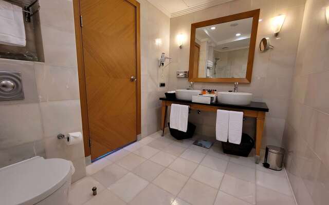 Wyndham Grand Izmir Ozdilek Thermal & Spa
