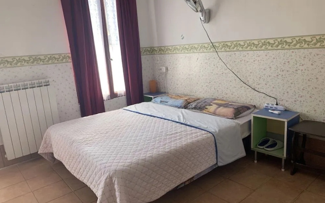 Pavarotti House