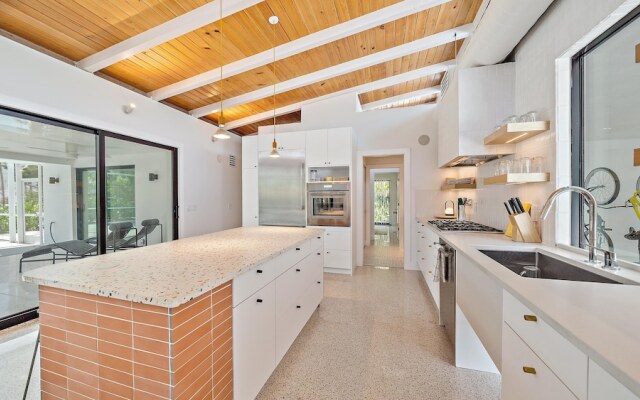 The Windward House 3 Bedroom Home by RedAwning