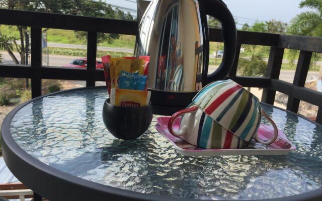 You In House URT Surathani Airport