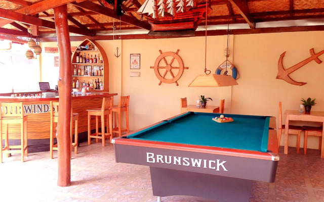 Captain's Lodge and Bar