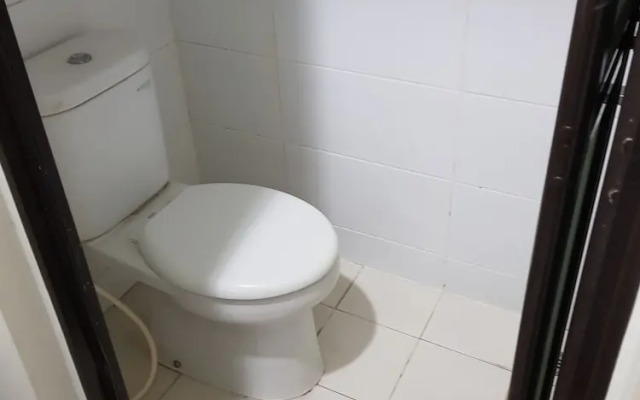 Aloha Guest House - 1 Male Only by ZUZU