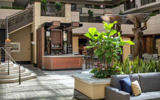Embassy Suites by Hilton Sacramento Riverfront Promenade