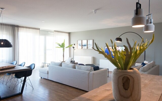 Luxury 3 Room Apartment in Scheveningen