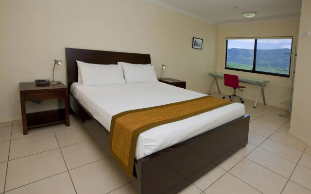 Piermonde Apartments - Cairns