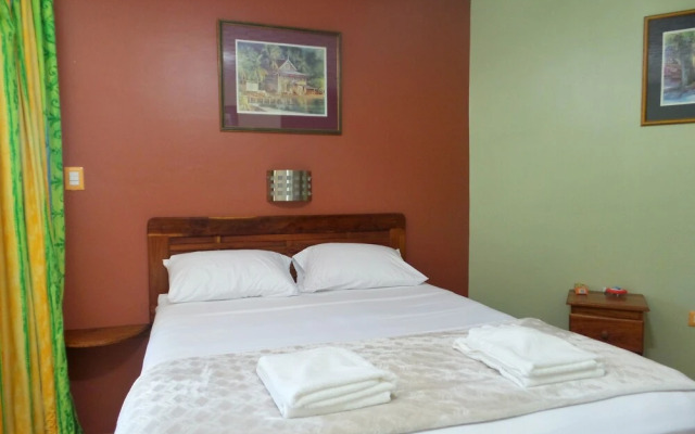 Toucan Inn
