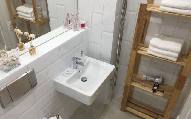 Апартаменты на Океанском пр-те, 90