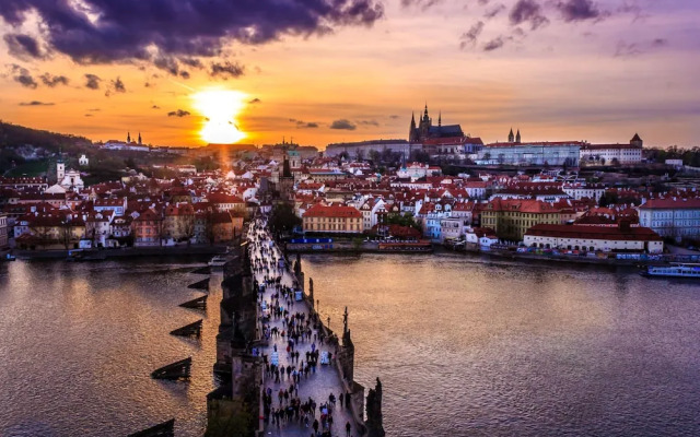 Prague Kampa APTs by Michal&Friends