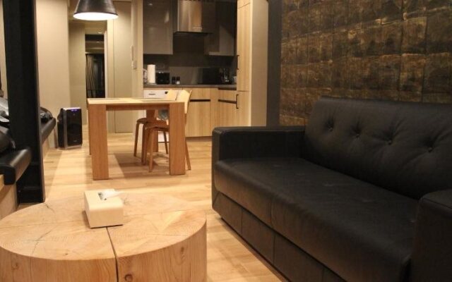 Matthew Suites