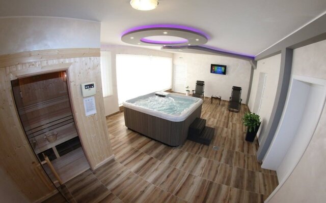 Hotel Lux
