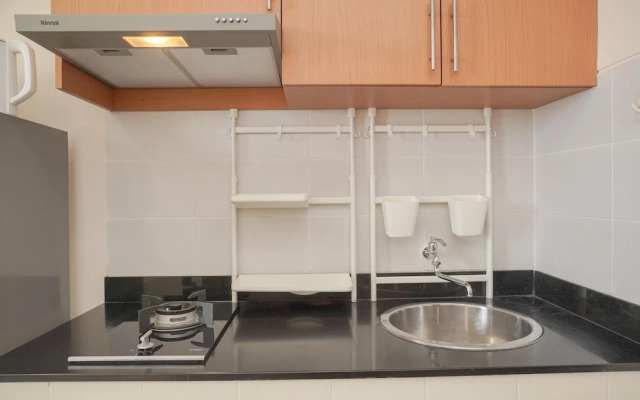 Comfortable And Homey 2Br Belmont Residence Puri Apartment