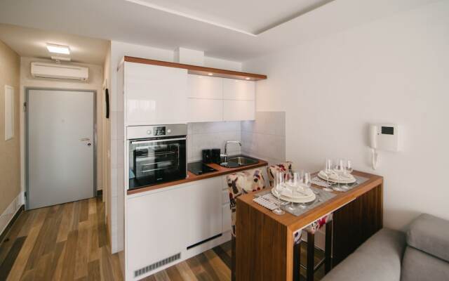 Apartments Leone