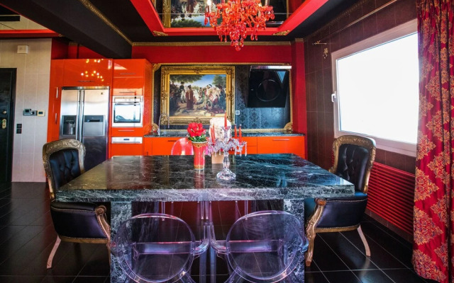 Luxury Suites