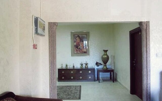 Caravan Hotel