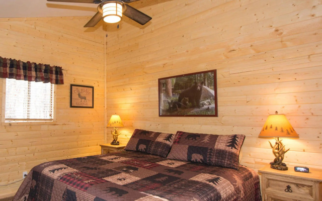 Upper Canyon Inn & Cabins
