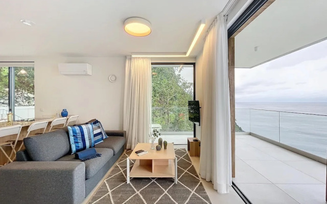 Mar Yam Sea by Atlantic Holiday