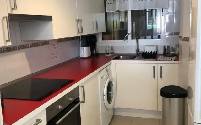 Cozy Townhouse With sea View in Marbella Mijas