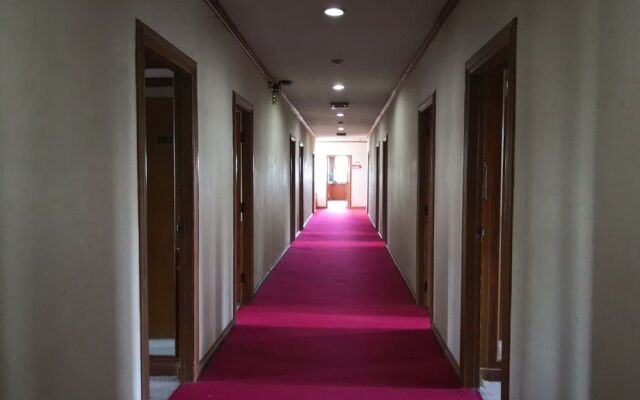 CL Garden Inn