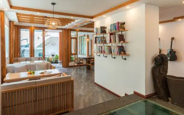 Lijiang Encounter Time Inn