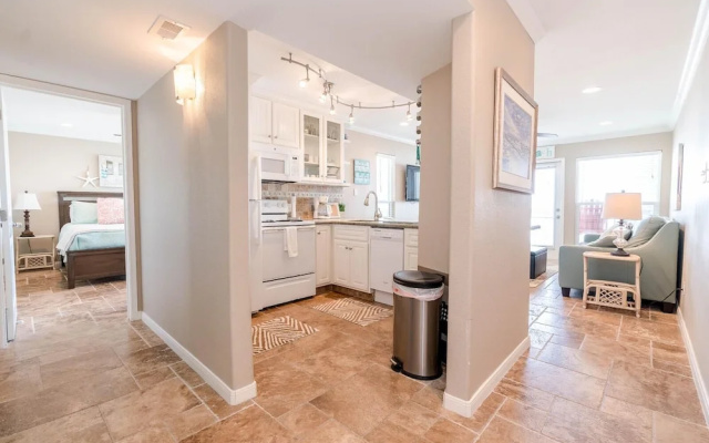 Seaside Treasure - 2 Br Apts