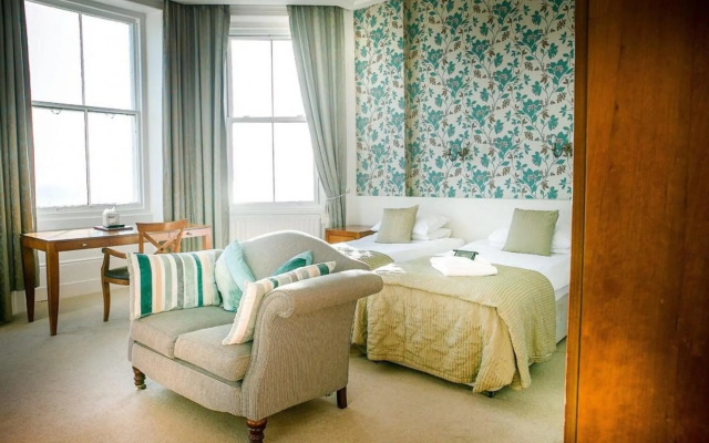 The Cumberland Hotel