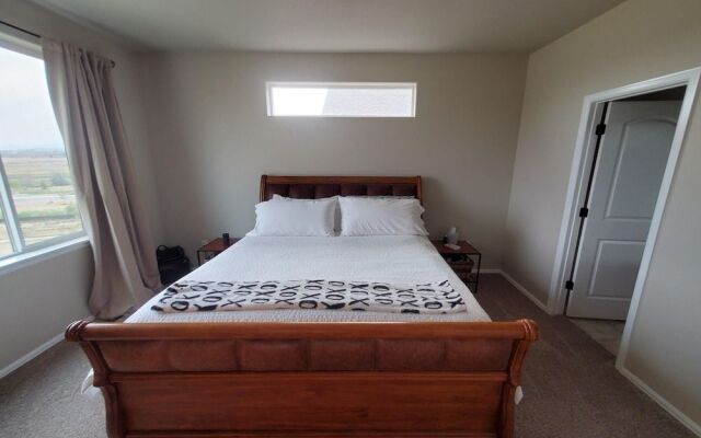 Family-friendly ranch style home near Boyd Lake!