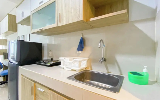 Modern Look and Restful Studio Apartment Springwood Residence Tangerang