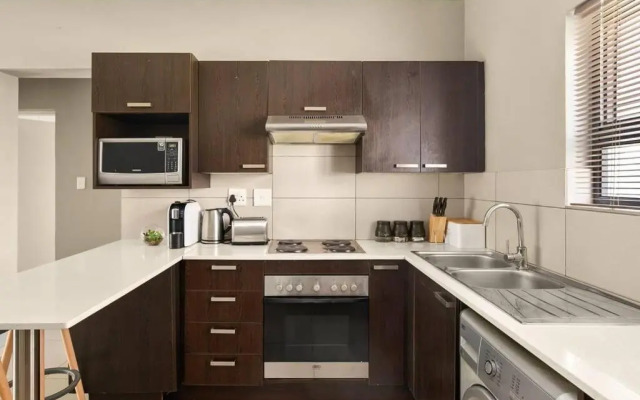 Lovely 2 bedroom apartment with modern finishes